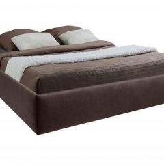 Кровать Подиум с ПМ 1400 (экокожа коричневая) в Ревде - revda.mebel24.online | фото 1