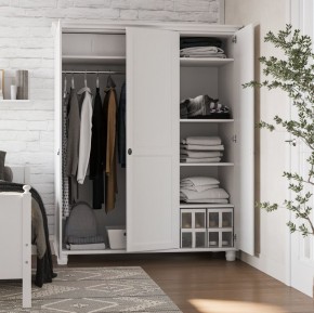 Шкаф 30 Вествик трёхдверный, массив сосны, цвет белый в Ревде - revda.mebel24.online | фото 4